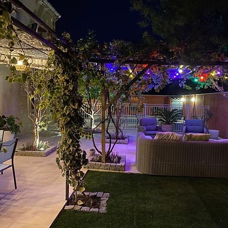 La Cigaliere De L Isle Apartment LʼIsle-sur-la-Sorgue Екстериор снимка